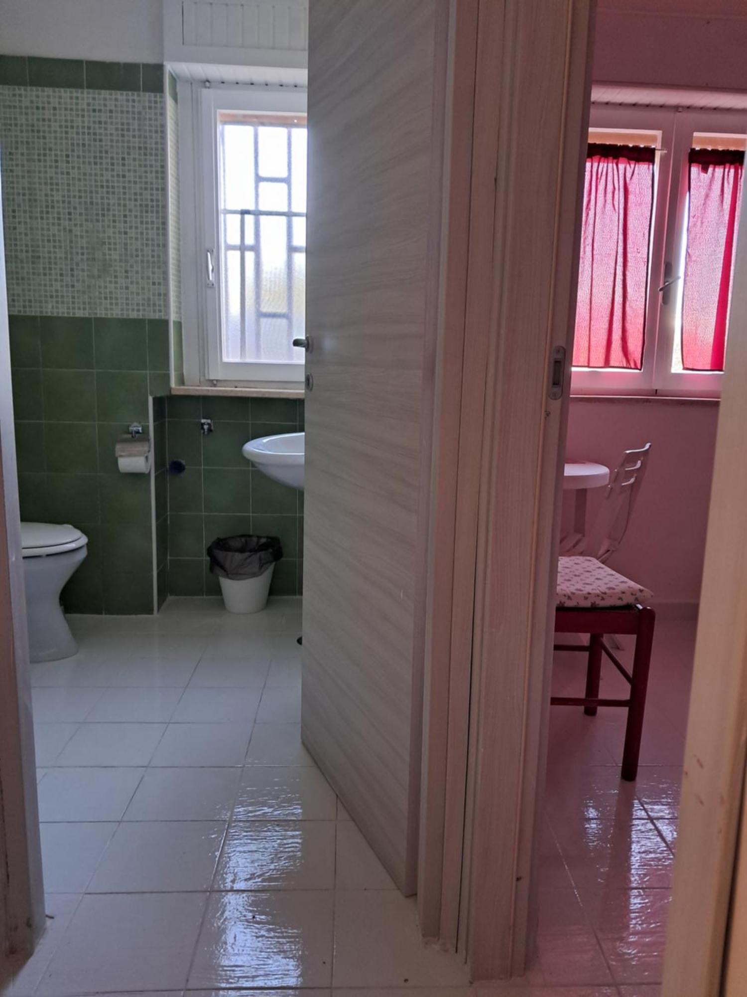 Levante Rooms Scalea Quarto foto
